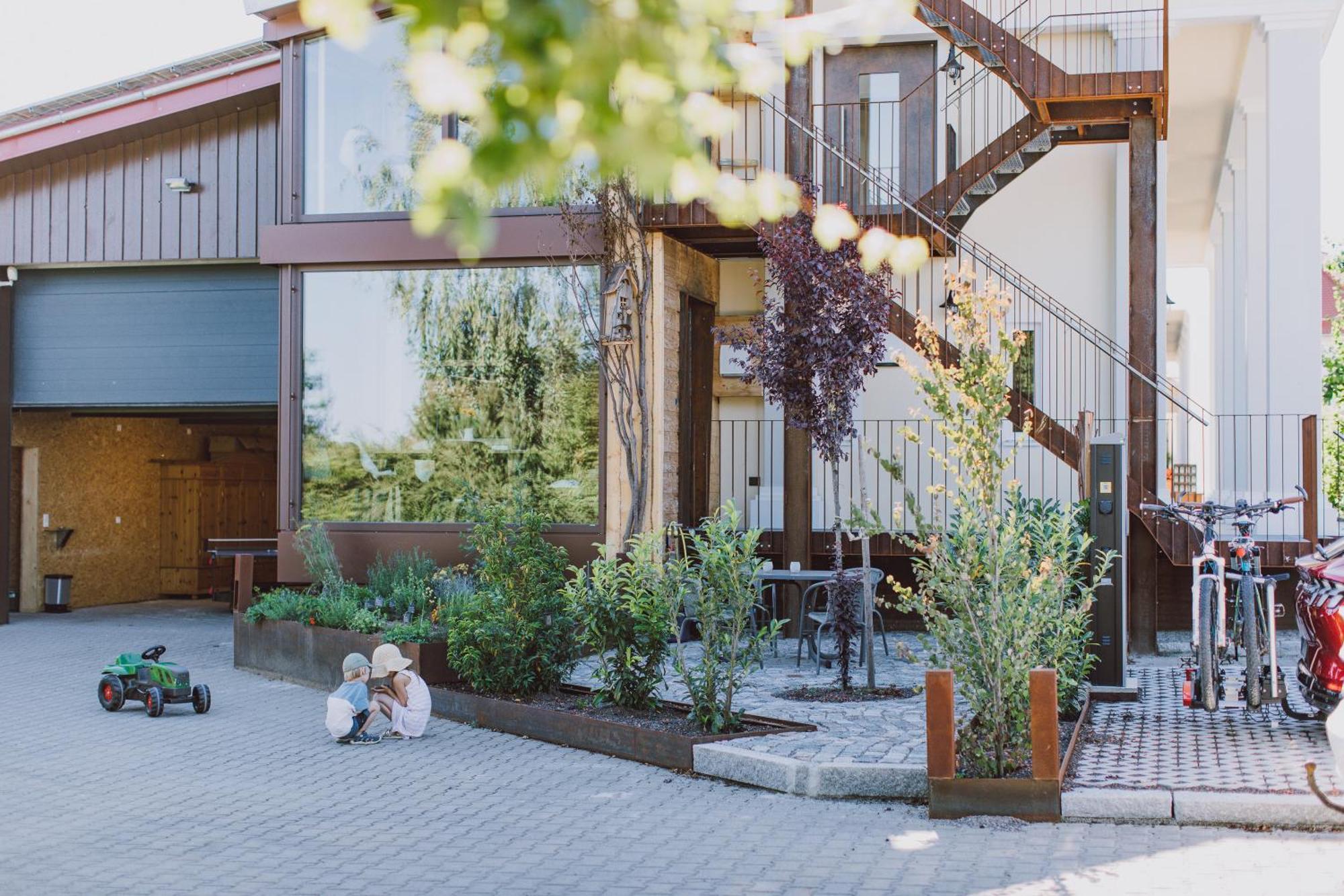 Guggi'S Emporeon Allgaeu Germaringen 外观 照片